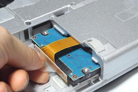 ベロを持って引き出します