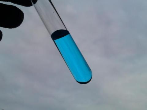 クーラント ブルー