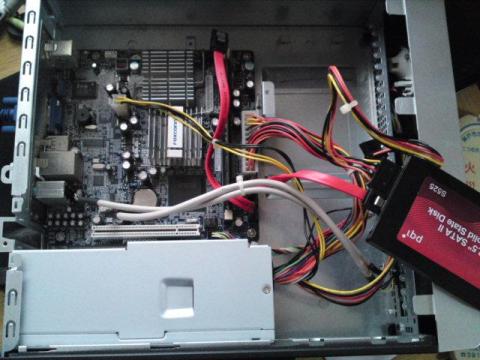 ベアボーン搭載電源