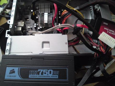 HX750W 80PLUS SILVER