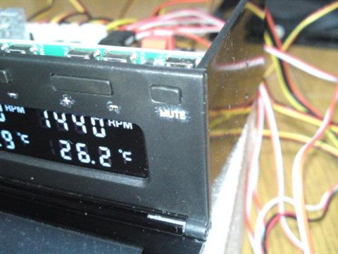 ブザーのミュートボタン