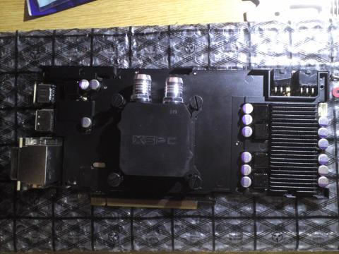 XSPC RASA GPU取り付け