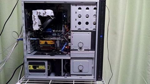 装着前のマシン内部