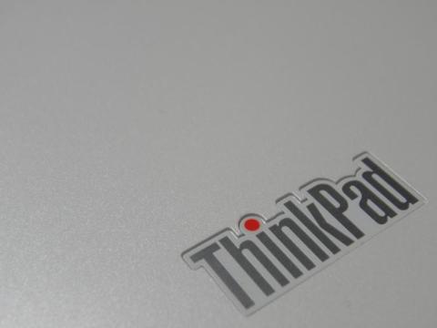 パールの輝きとハーフマットの落ち着き