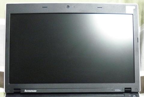 漆黒のパネル。