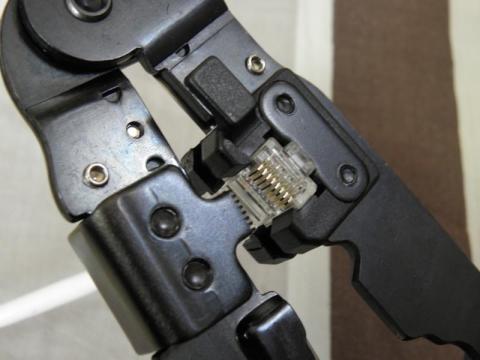 久々のかしめ工具