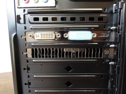 DVI→目 排気口→口?