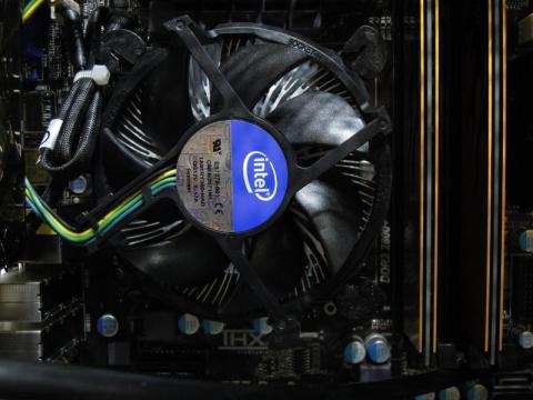 リテールです。社外でなく。