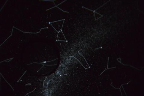 投影された星空