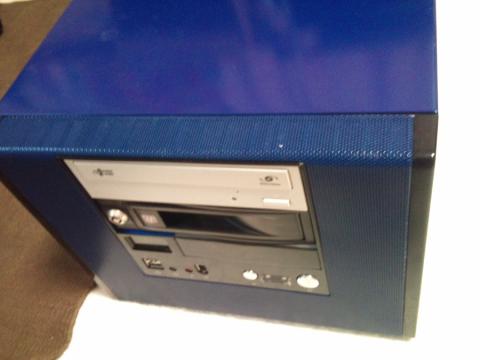 ケース前側とフロントパネル