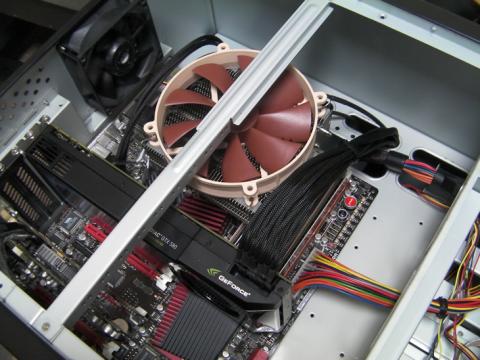 ATX 24pinも替えなきゃ。だな。