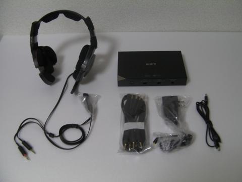 USBケーブル、7.1ch+MIC接続ケーブル、電源ケーブル