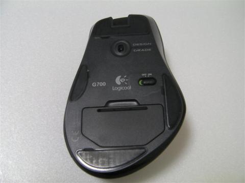 裏面には電源のON/OFFスイッチ