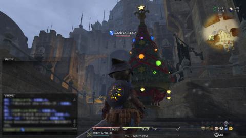 クリスマスイベント中のため街に雪が降っています