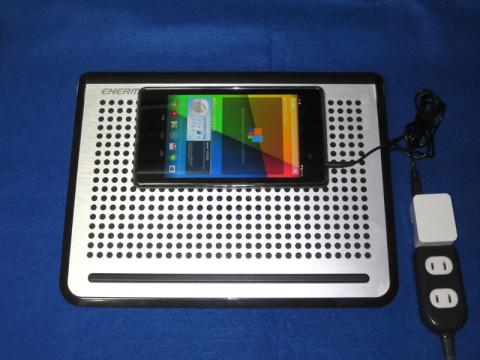 写真の端末はNEXUS 7 2013