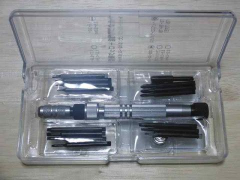 写真1:ケース内部