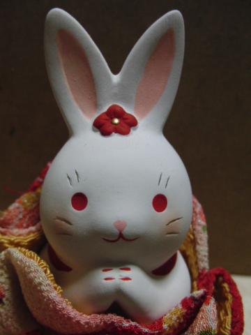 写真3:招福うさぎの手