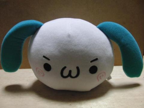 写真2:はちゅねミク風 シャキーンぬいぐるみ?