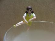 写真2:乗り越えフチ子