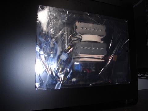 ケース閉めると・・・