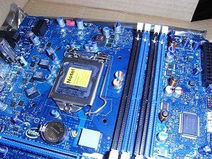 コンデンサ上のマジックチェックは・・・