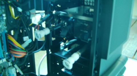 ポンプ、リザーバー