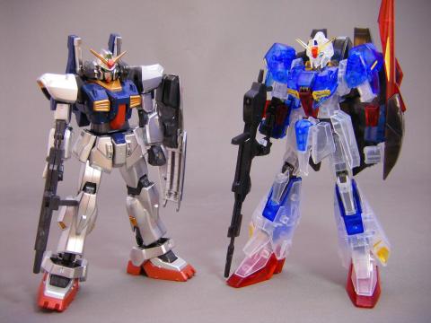 HGUC ガンダムMk-II エクストラフィニッシュバージョンと並べてみました