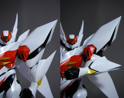 このため、腕を下げていようが上げていようが肩パーツをキレイに見せることが出来ます。