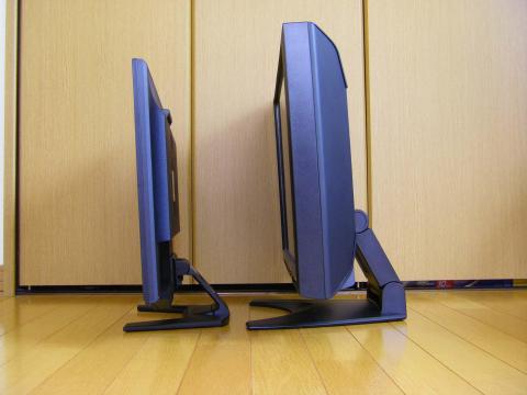 厚さの違いが一目瞭然