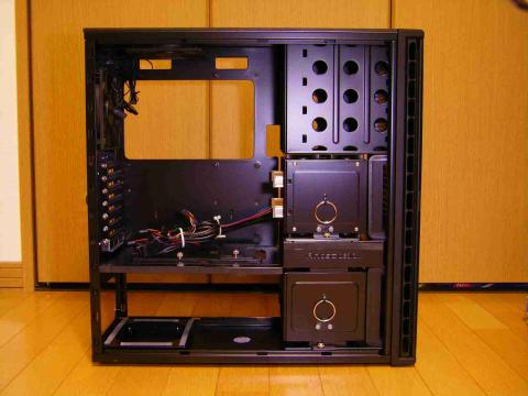 内部もブラック塗装されてます