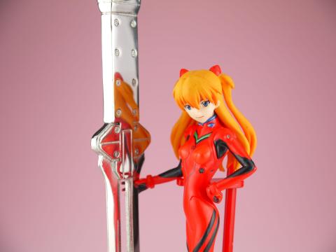 表情が不敵なアスカ