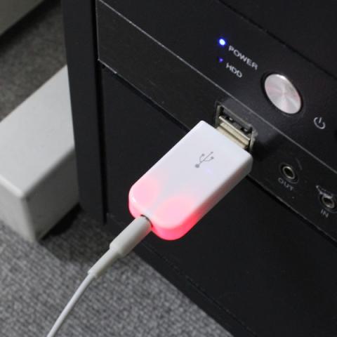 充電はUSB方式
