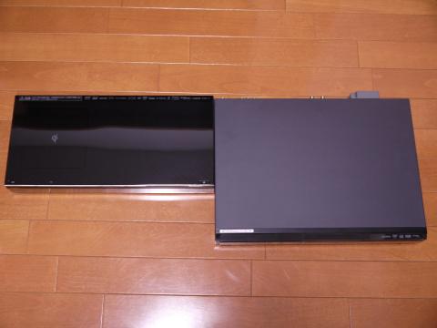 旧モデル「DMR-XW51」(奥行き313mm)と比べると、その差は歴然!!!