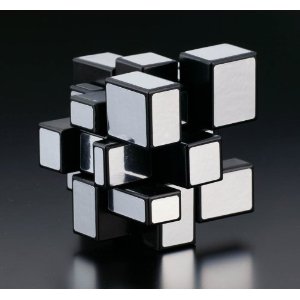 想像以上にダイナミックに変形します