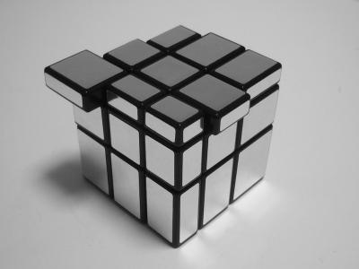 上面が平らになりました。あと一息です。