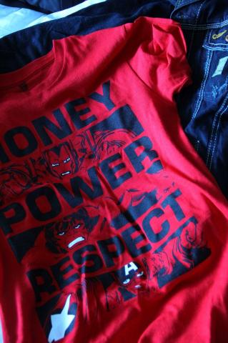 オヤジには少々派手過ぎかもしれません。