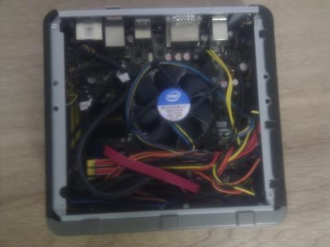 マザーボードがはいりました!