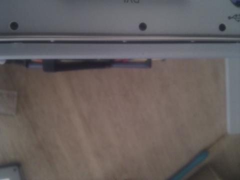 少しはみ出してしています