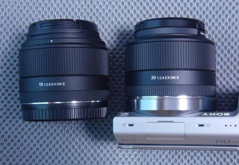 SIGMA19mmと比較