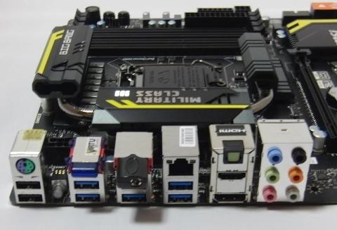 バックパネル部