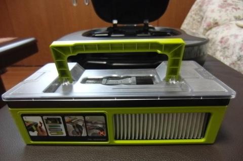 空気清浄フィルター付き(交換可能)