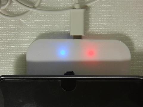 カバー無しだと充電可能