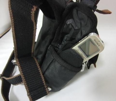 右ポケット(ICレコーダー収納)