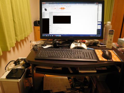自室パソコン配置関係01