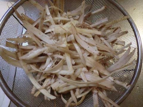 ピラーで薄く剥いたよ。