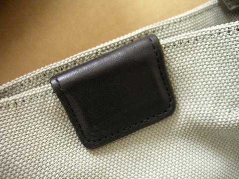 さらにこのようにすると引っ張っても開かない